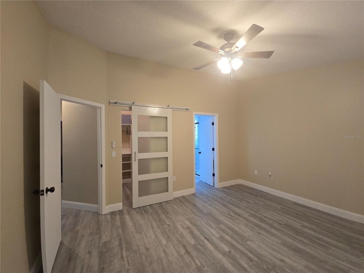 8211 Matthew Drive, New Port Richey, FL 34653 Photo