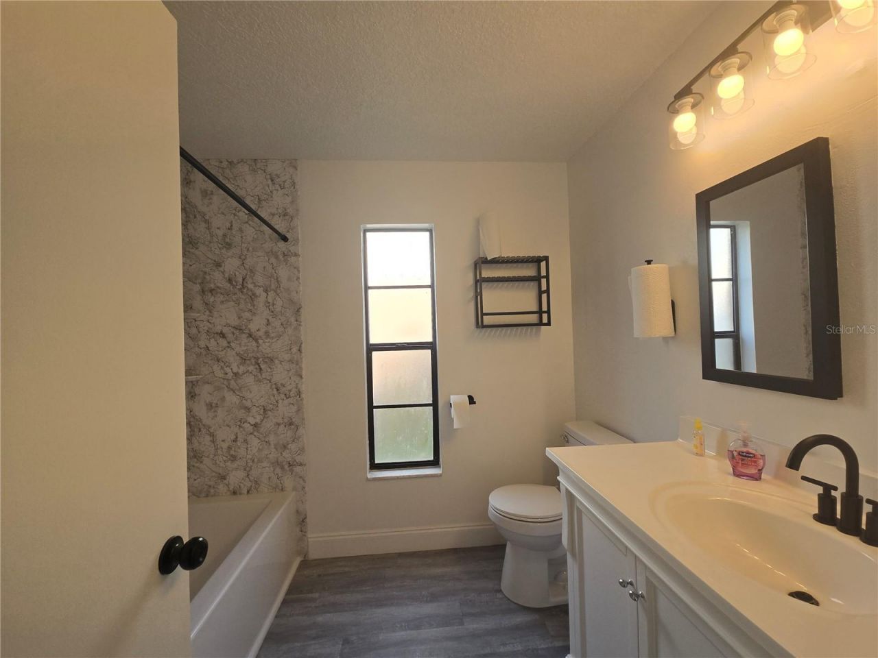 8211 Matthew Drive, New Port Richey, FL 34653 Photo
