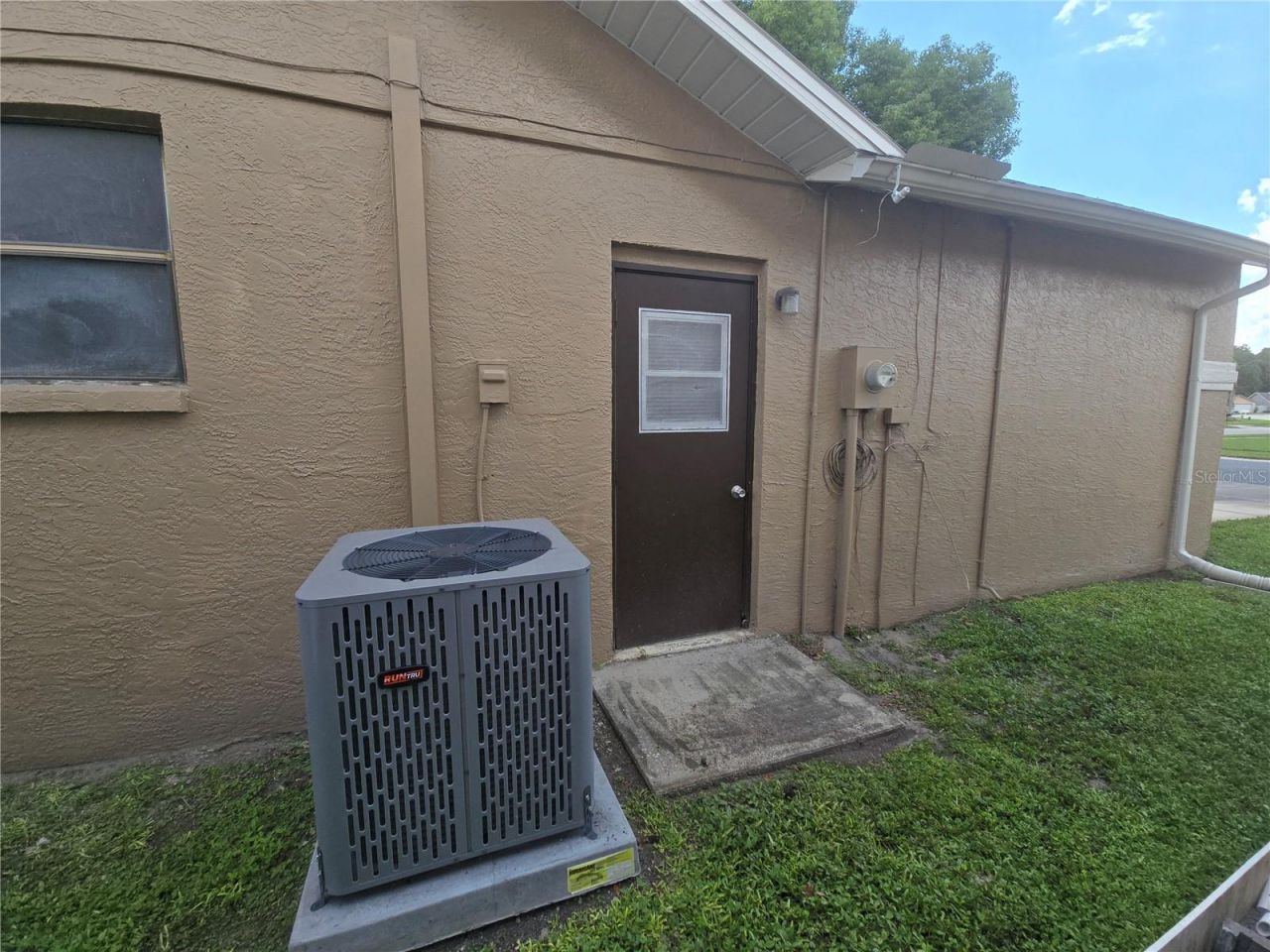 8211 Matthew Drive, New Port Richey, FL 34653 Photo