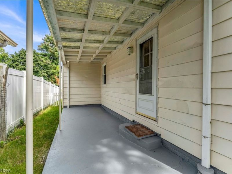 6911 Farnsworth Drive, Parma, OH 44129 Photo 19