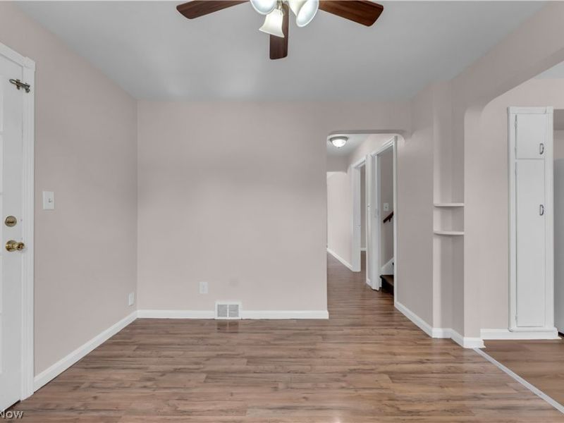 6911 Farnsworth Drive, Parma, OH 44129 Photo 6