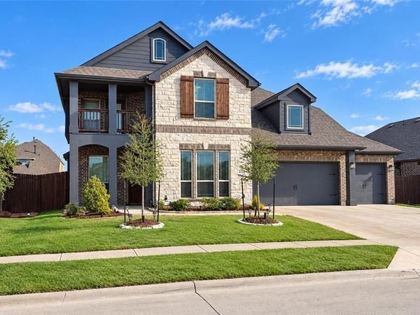 405 Laurel Lane , Glenn Heights, TX 75154