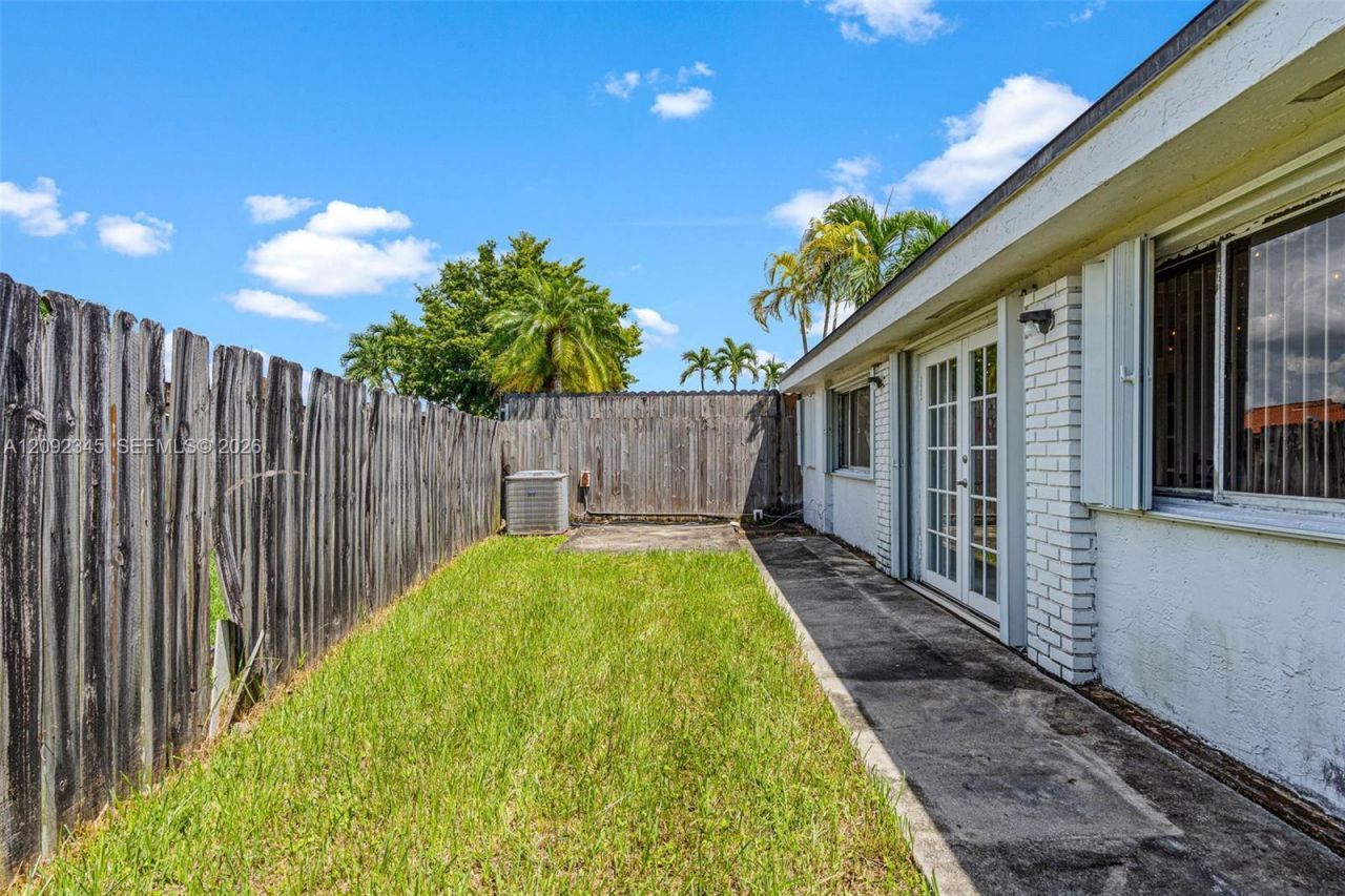 294 NW 134th Ct, Miami, FL 33182 Photo