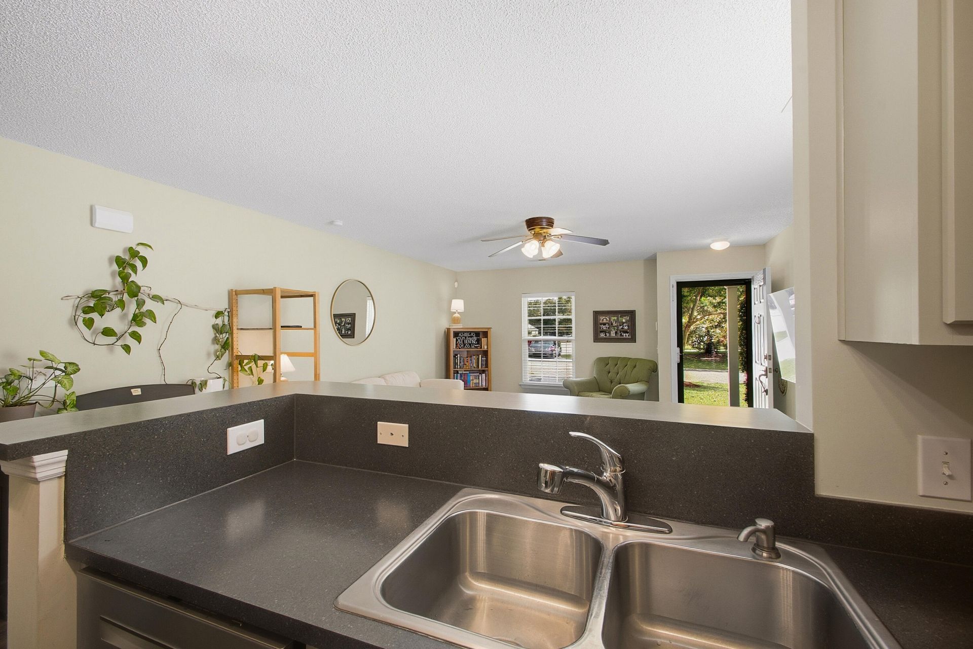 1006 Deerberry Road Photo 13