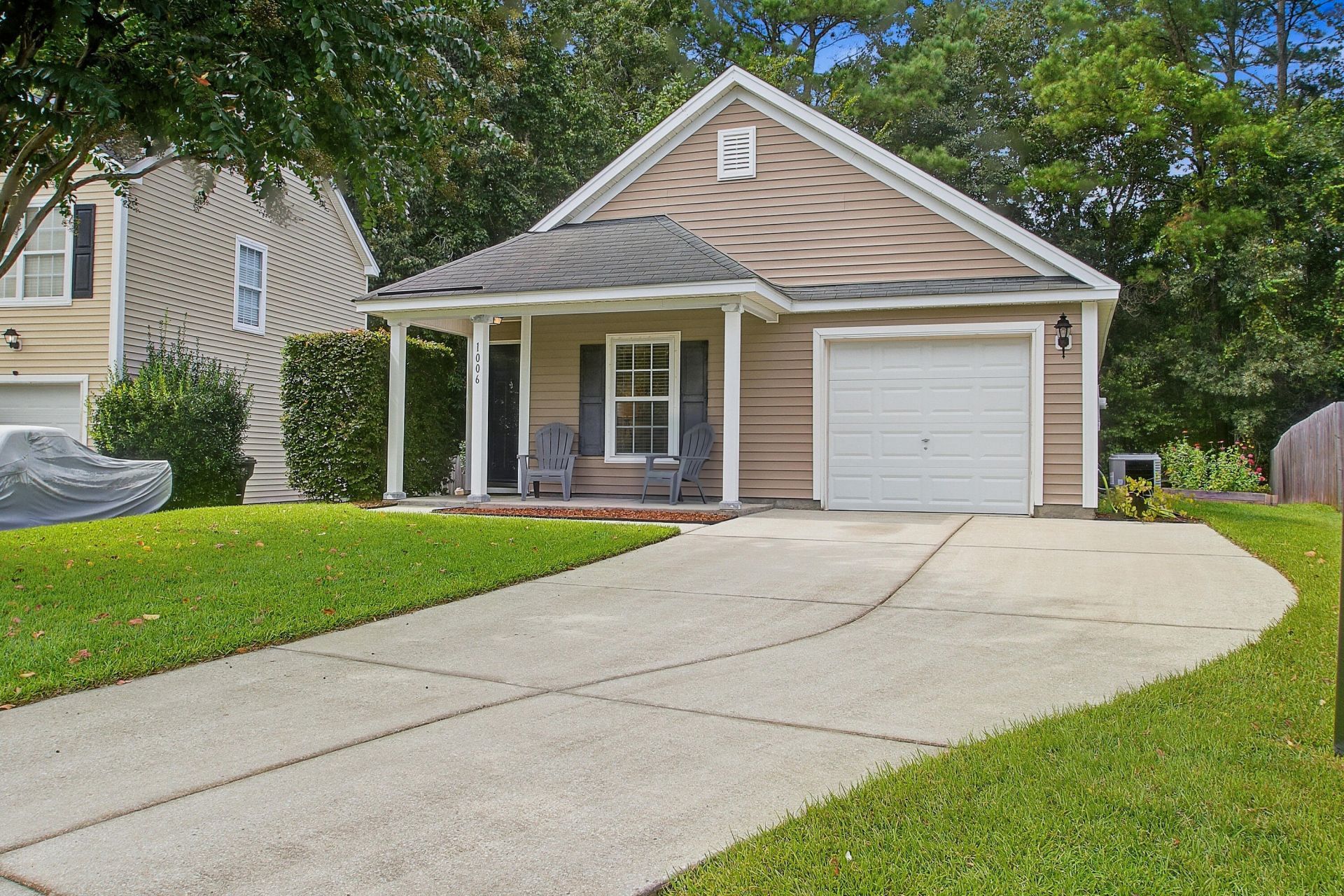 1006 Deerberry Road Photo 3
