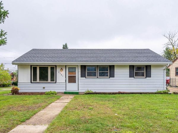 2301 W Alvina AVENUE, Milwaukee, WI 53221
