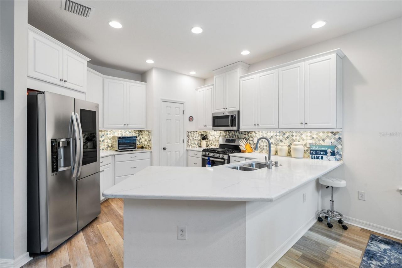8519 Arabella Lane, Seminole, FL 33777 Photo