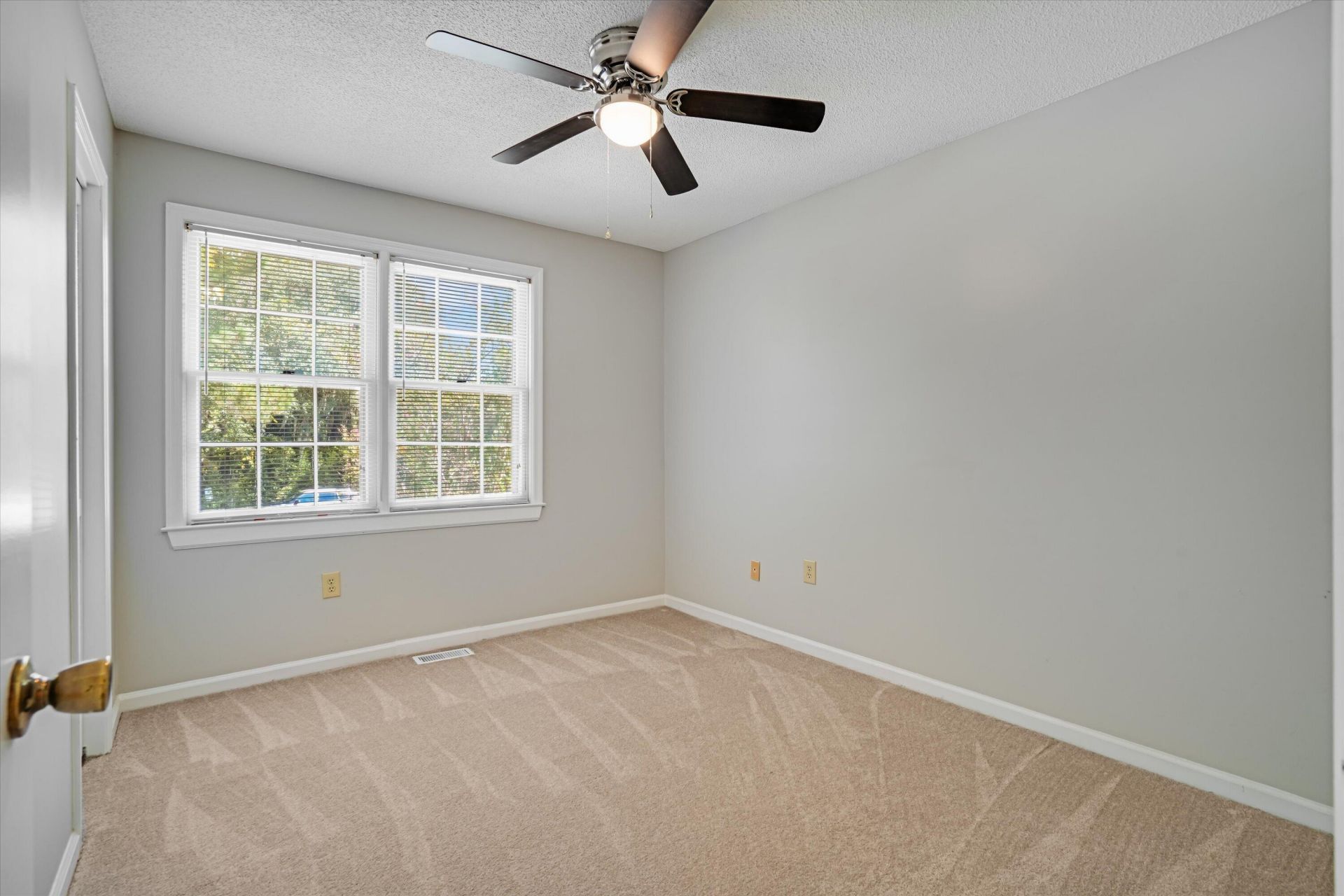 5583 Fowler Drive Photo 21