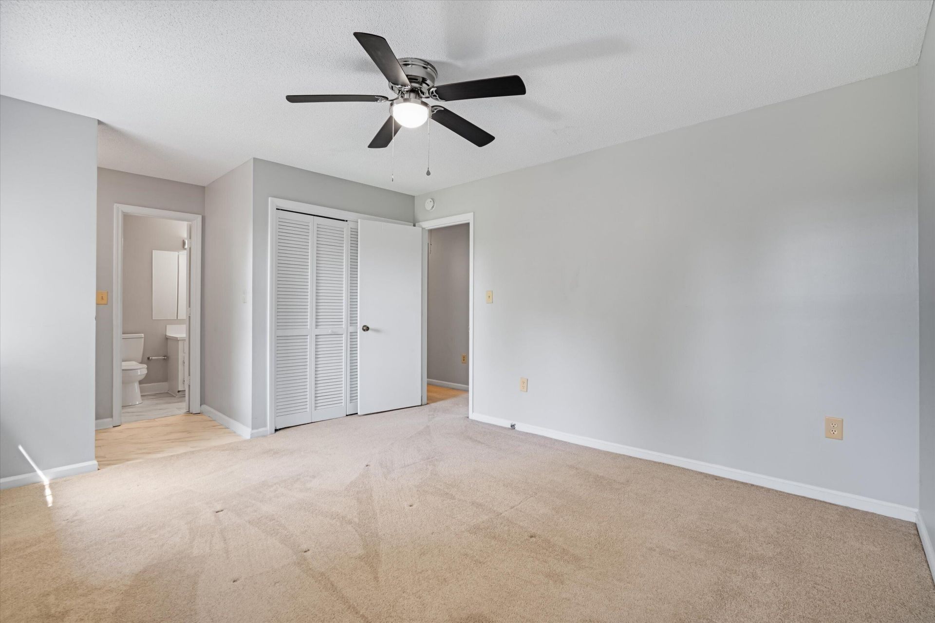 5583 Fowler Drive Photo 22