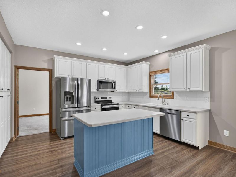 7214 Eventrail Drive, Powell, OH 43065 Photo 14