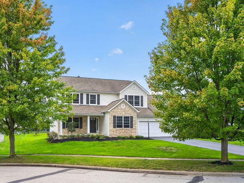 7214 Eventrail Drive, Powell, OH 43065 Photo 4
