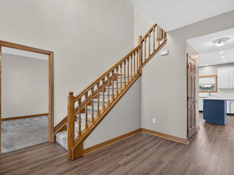 7214 Eventrail Drive, Powell, OH 43065 Photo 6