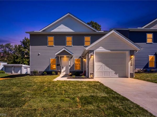 5235 Forest Avenue , Maple Heights, OH 44137