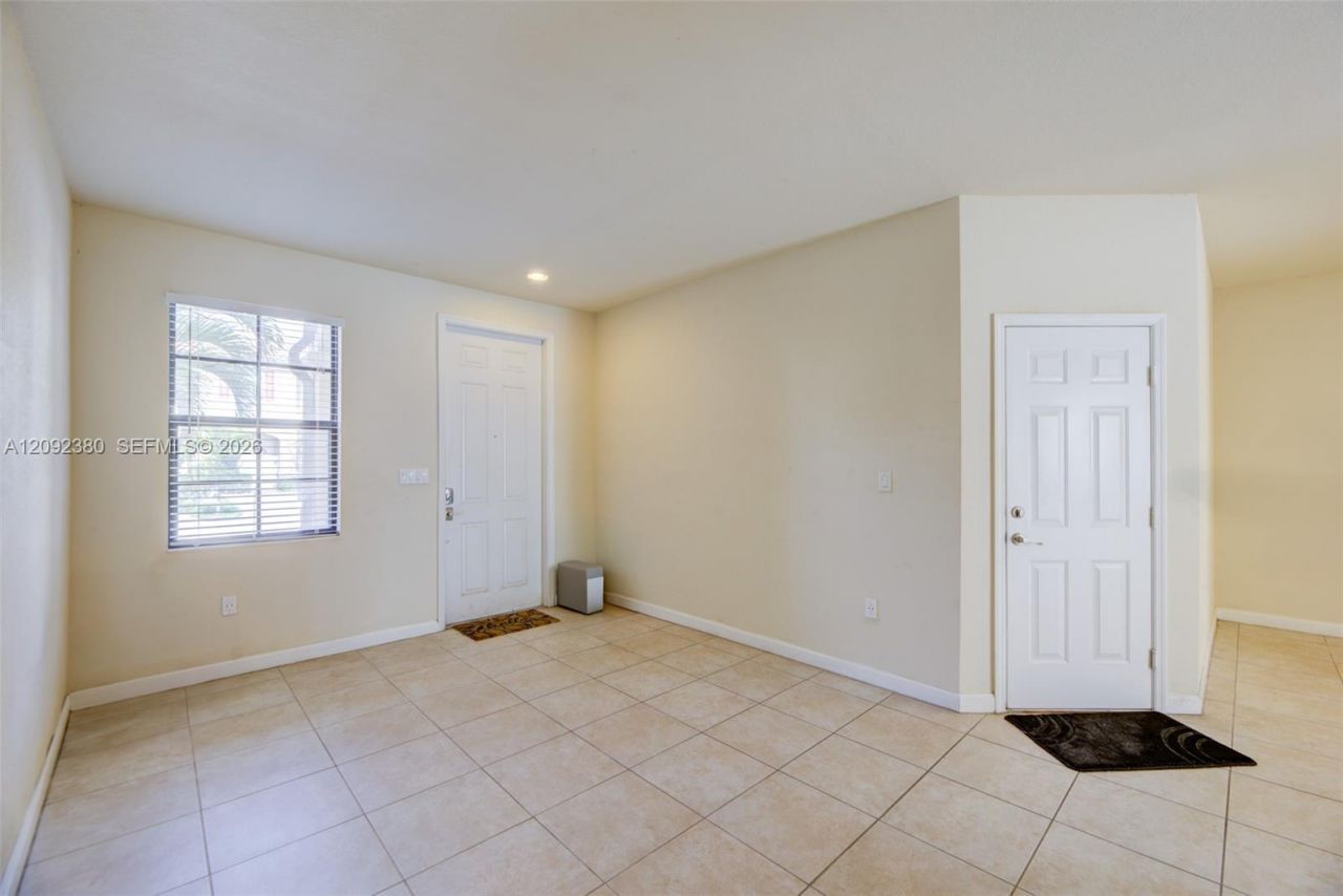 3316 W 91st Ter , Hialeah, FL 33018 Photo