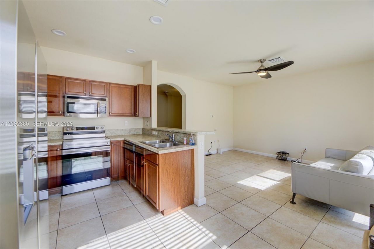 3316 W 91st Ter , Hialeah, FL 33018 Photo