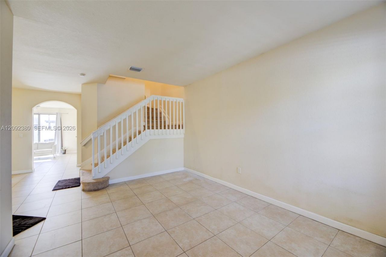 3316 W 91st Ter , Hialeah, FL 33018 Photo