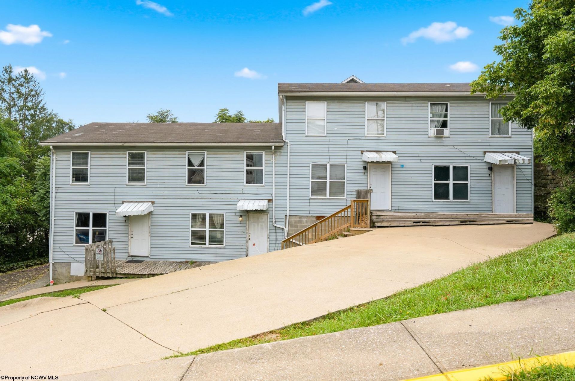 409 Mclane Avenue, Morgantown, WV 26505 Main Photo