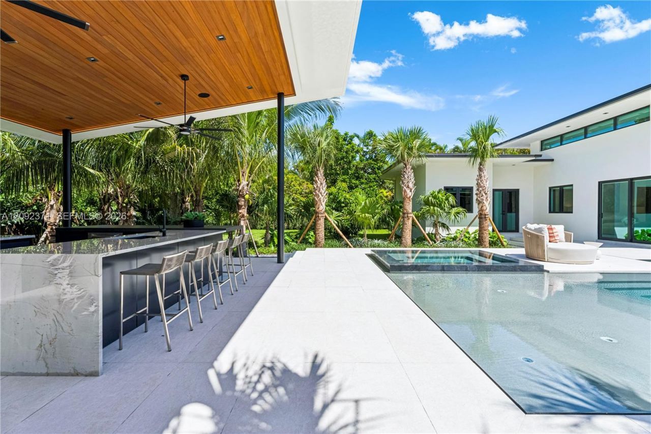 12250 SW 62nd Ave, Pinecrest, FL 33156 Photo