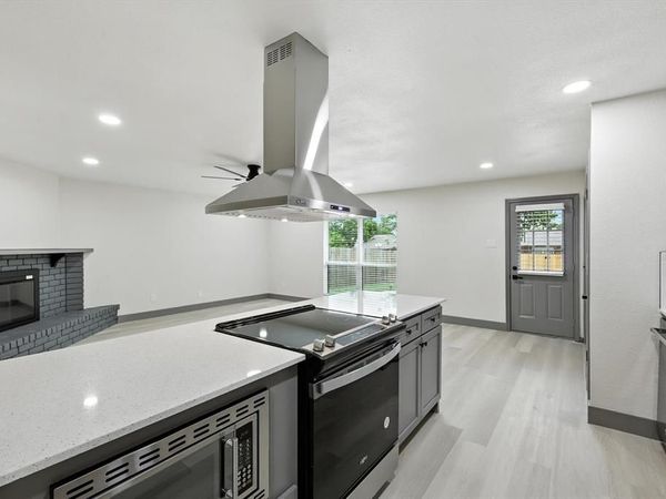 5221 Knox Drive, The Colony, TX 75056