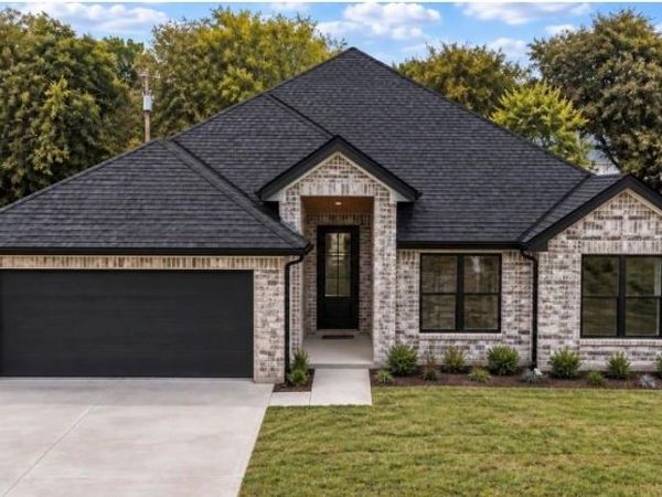 515 Berke Street, Newark, TX 76071