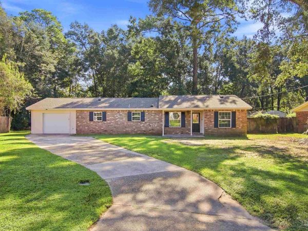 4184 Marcus Ct, Pace, FL 32571