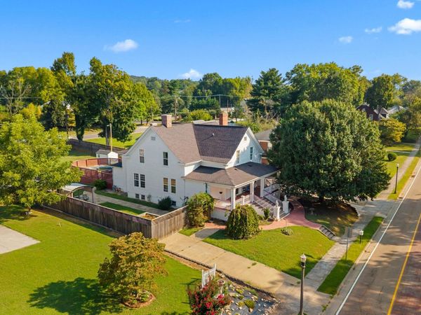 721 E 1st North Street, Morristown, TN 37814