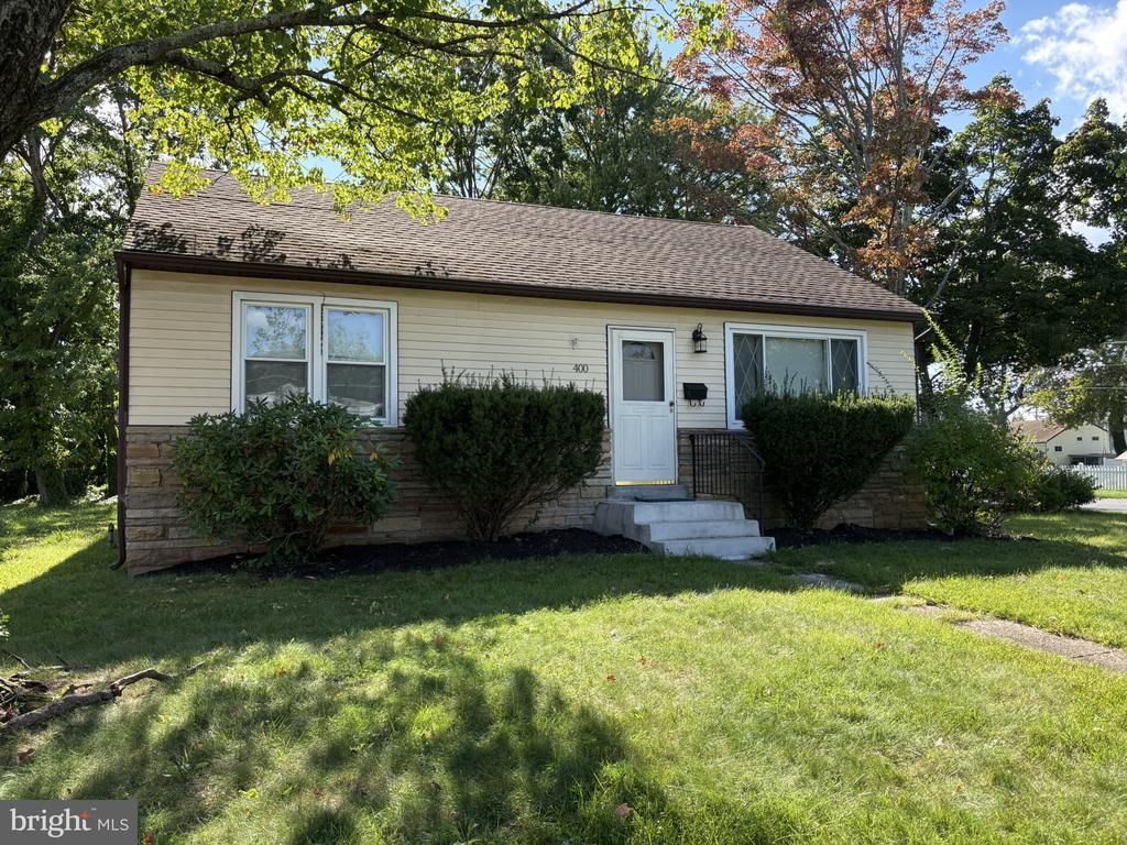 400 MAPLE STREET, WARMINSTER, PA 18974
