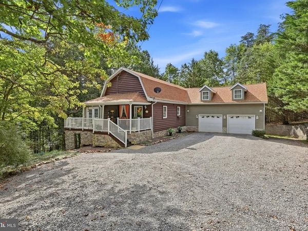 401 WILD ROSE DRIVE, HEDGESVILLE, WV 25427