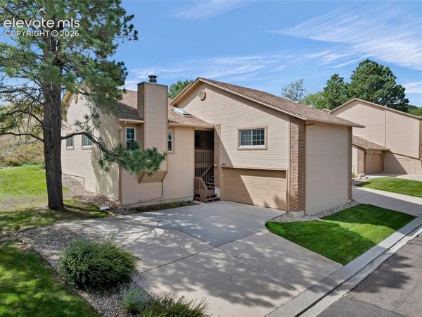 1405 Vondelpark Drive, Colorado Springs, CO 80907