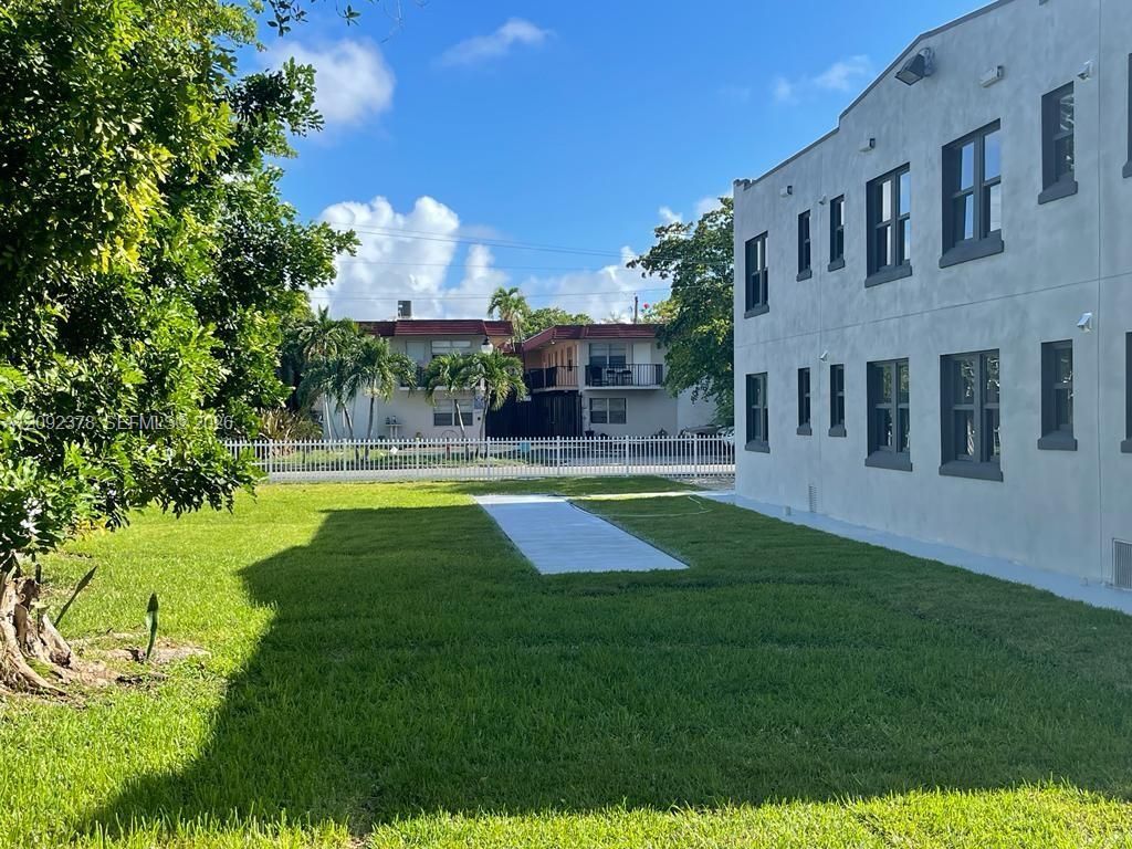 2020 Washington St , Hollywood, FL 33020 Photo