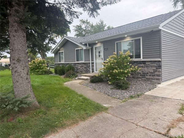 635 S 31st Street , Buena Vista Township, Mi 48601