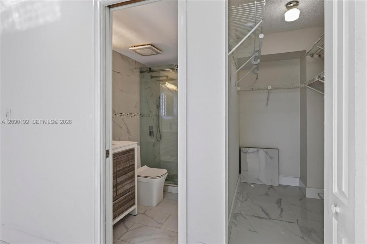 8075 NW 7th St, Unit 503, Miami, FL 33126 Photo