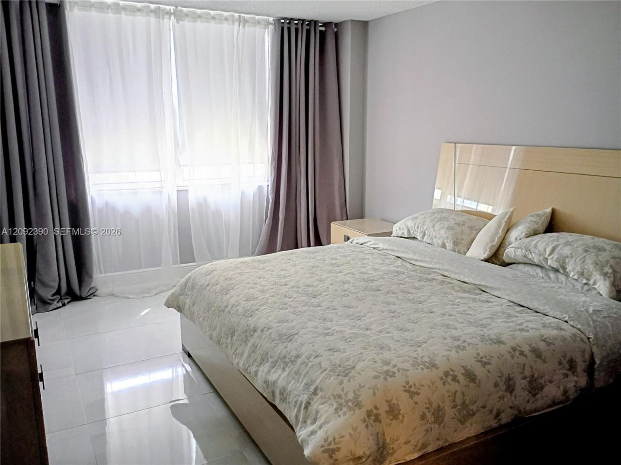 251 174th St, Unit 1208, Sunny Isles Beach, FL 33160 Photo
