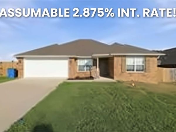 916 Brook Street, Gentry, AR 72734