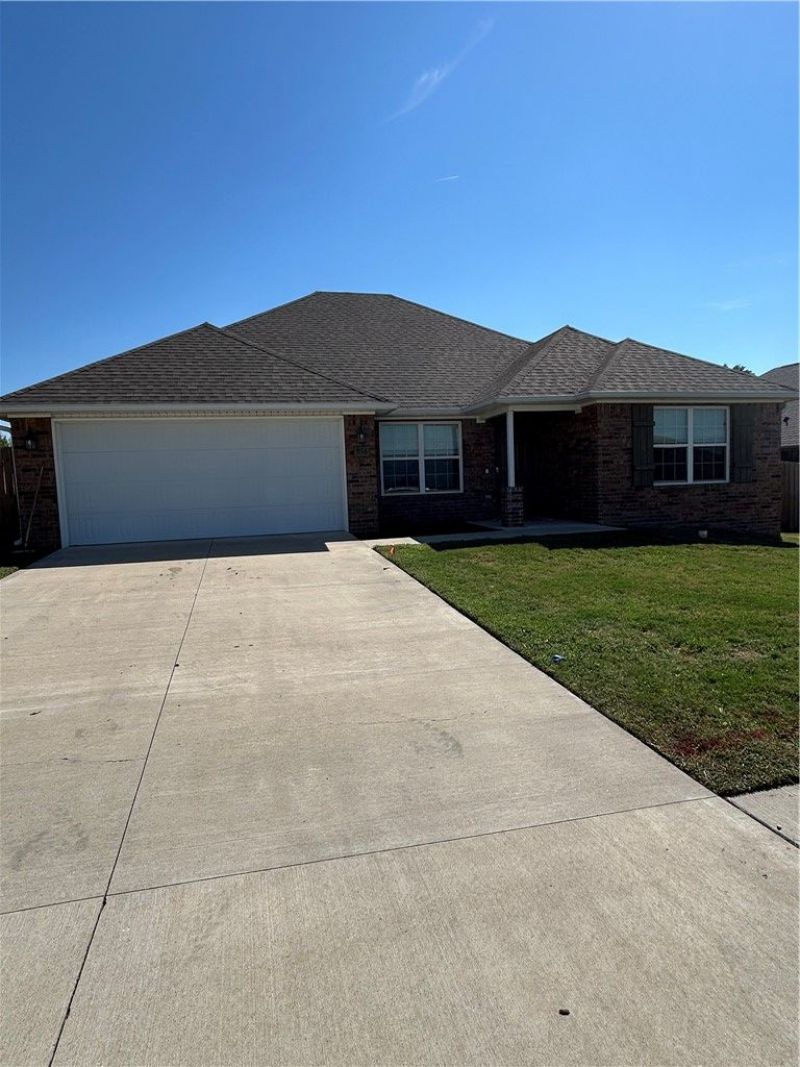 916 Brook Street  Gentry, AR 72734