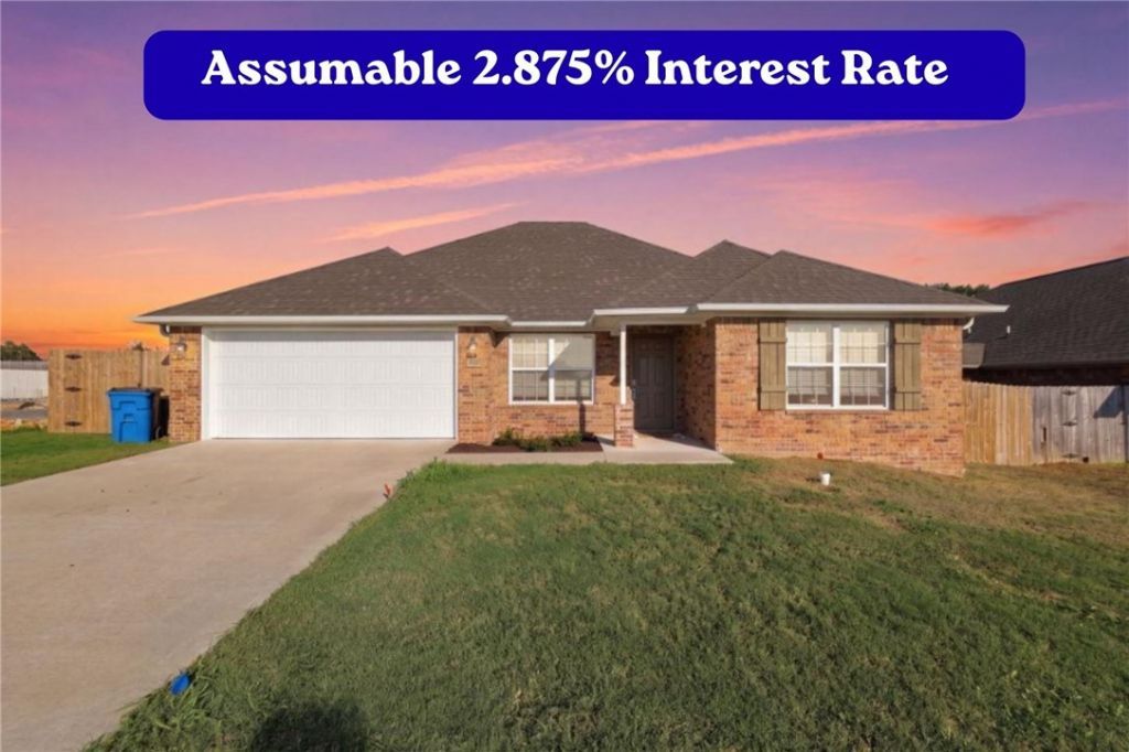 916 Brook Street Gentry, AR 72734