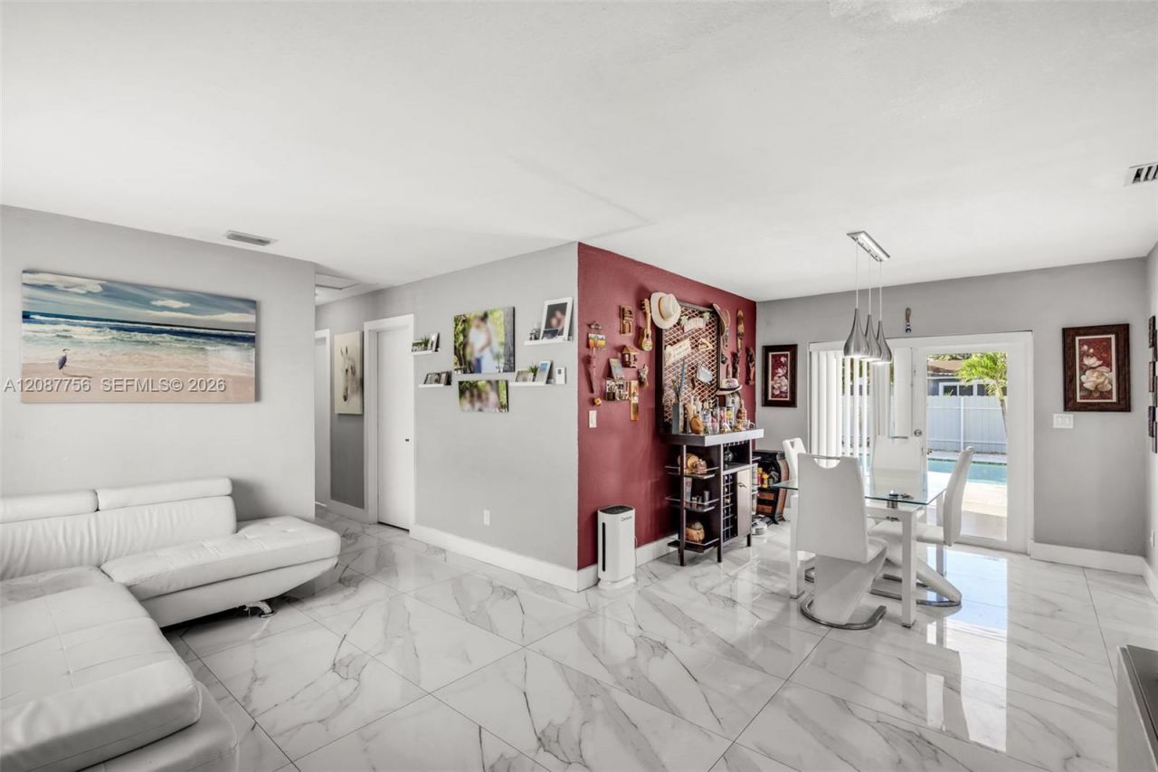 4522 NW 204th St , Miami Gardens, FL 33055 Photo