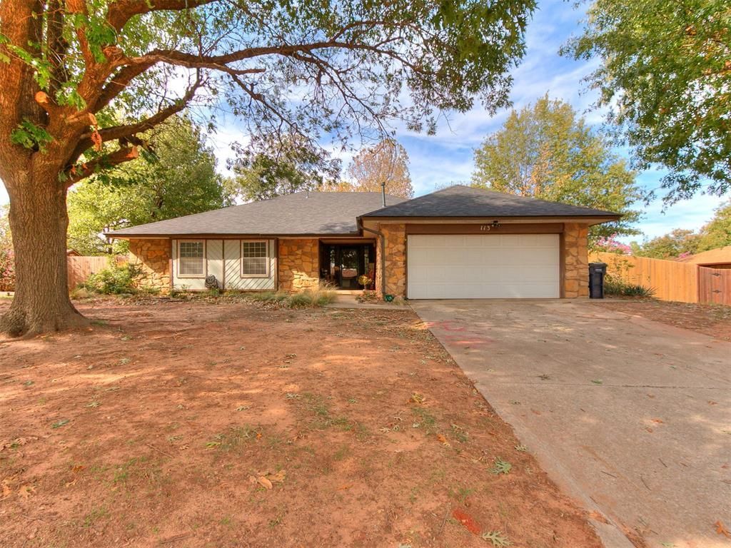 113 Lochwood Lane Yukon, OK 