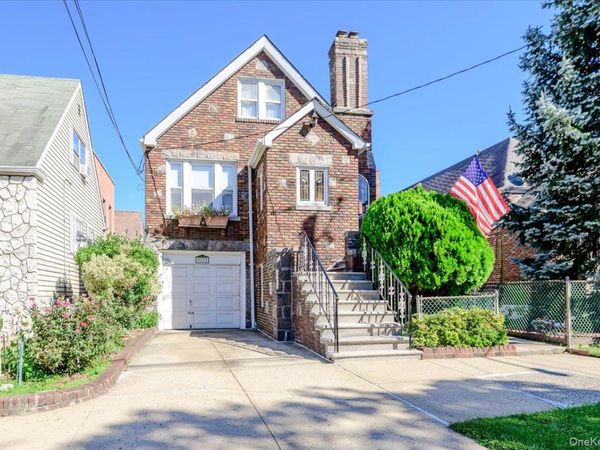 2222 Fenton Avenue , Bronx, NY 10469