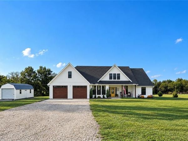 1003 SE 750TH RD Road, Windsor, MO 65360