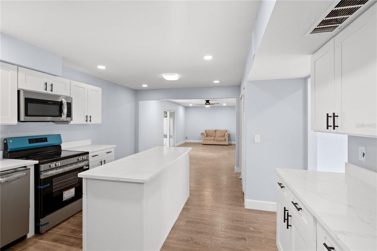 413 S Deerwood Avenue , Orlando, FL 32825 Photo