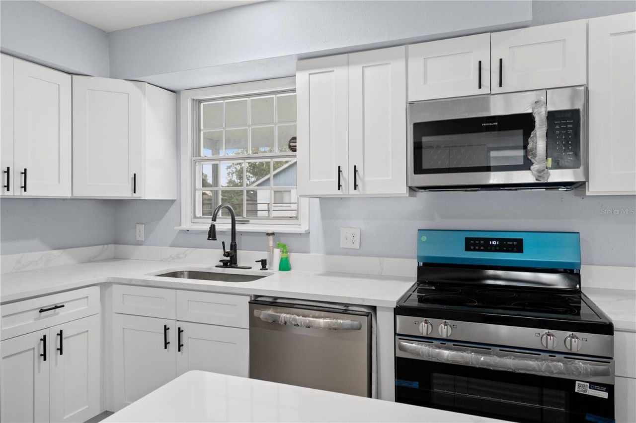 413 S Deerwood Avenue , Orlando, FL 32825 Photo