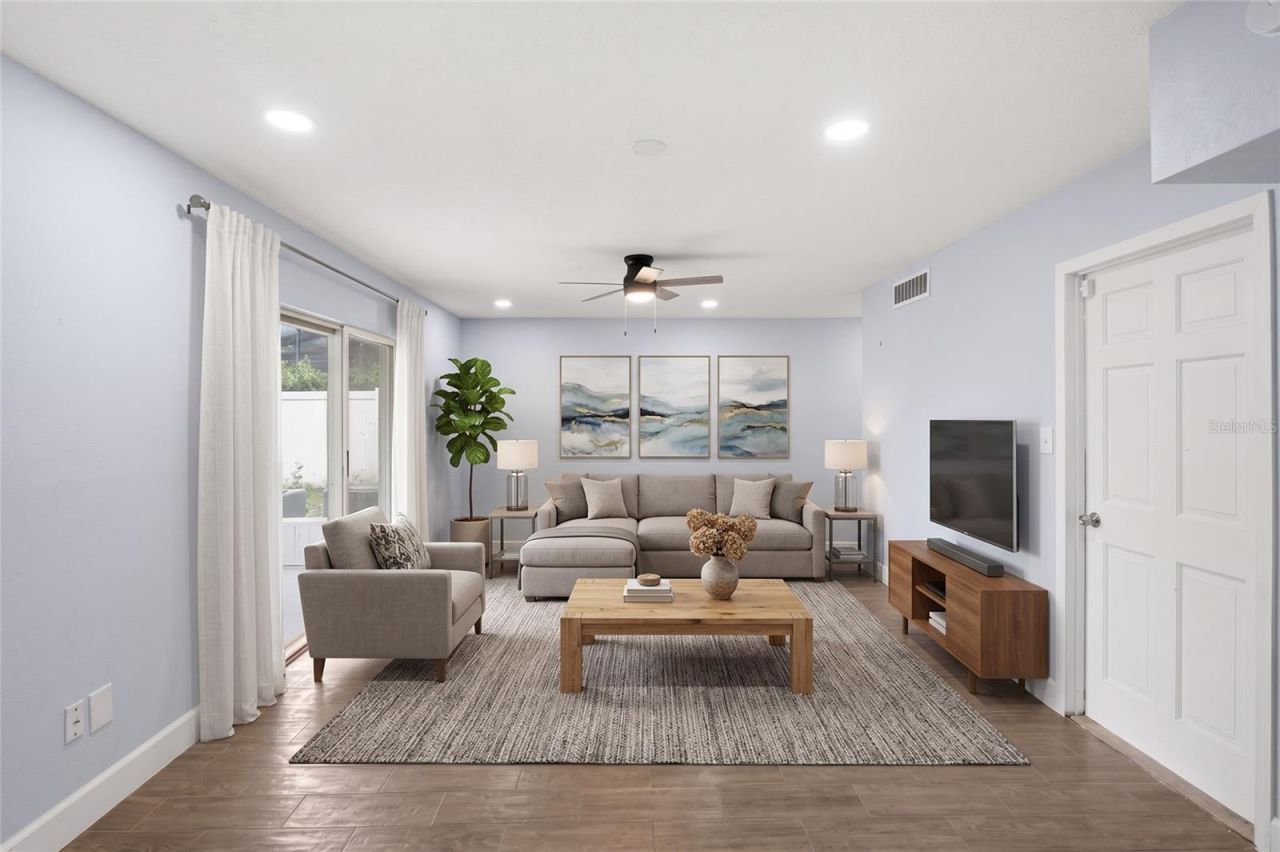 413 S Deerwood Avenue , Orlando, FL 32825 Photo