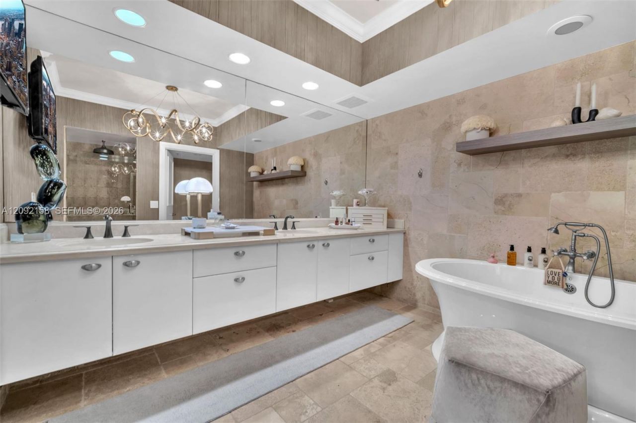 333 Las Olas Way, Unit 2409, Fort Lauderdale, FL 33301 Photo