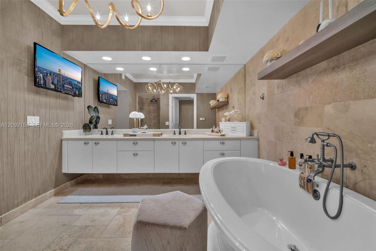 333 Las Olas Way, Unit 2409, Fort Lauderdale, FL 33301 Photo