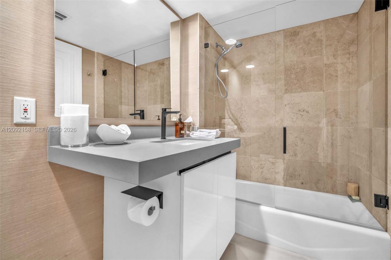 333 Las Olas Way, Unit 2409, Fort Lauderdale, FL 33301 Photo