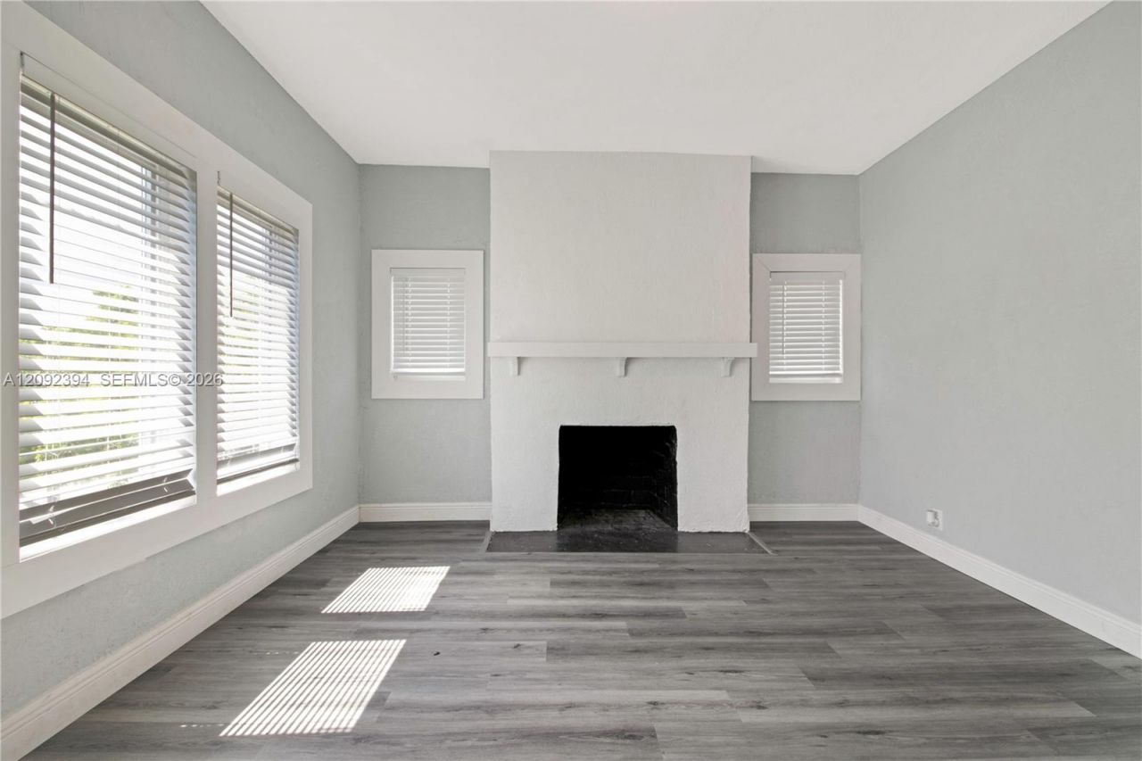 327 SW 20th St , Fort Lauderdale, FL 33315 Photo