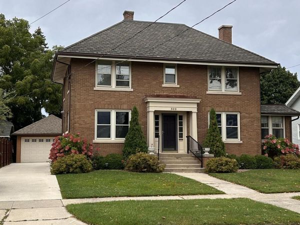 322 W 3rd St, Beaver Dam, WI 53916