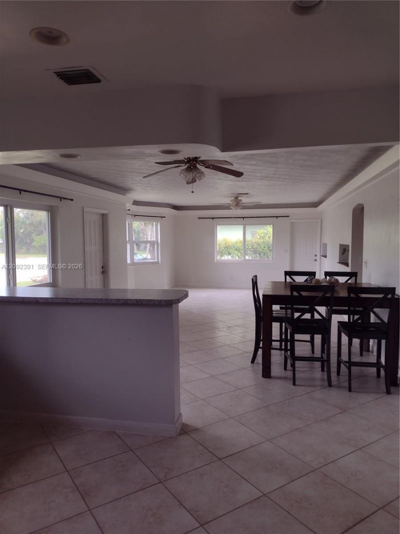 225 E 29th Ct , Riviera Beach, FL 33404 Photo