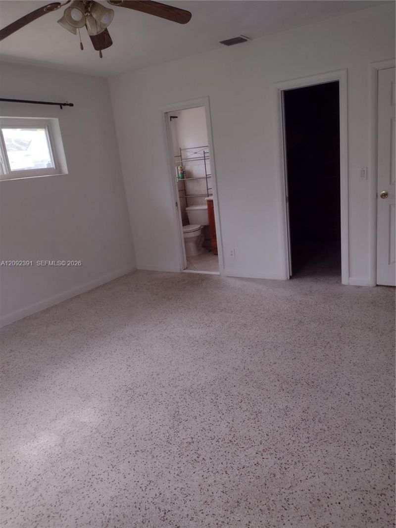 225 E 29th Ct , Riviera Beach, FL 33404 Photo